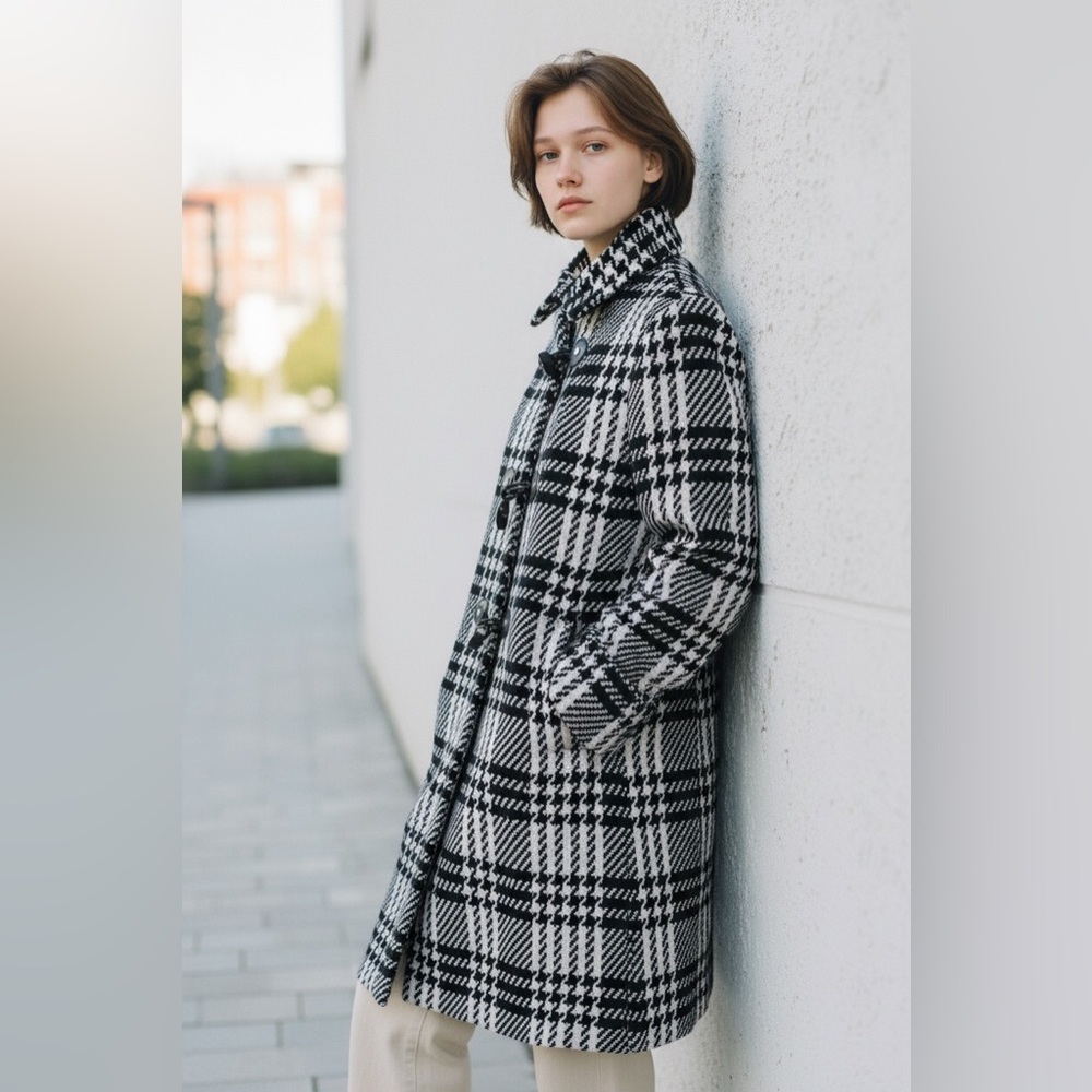 Lands' End Black and White Checkered Houndstooth Toggle Coat Size 14 Wool blend